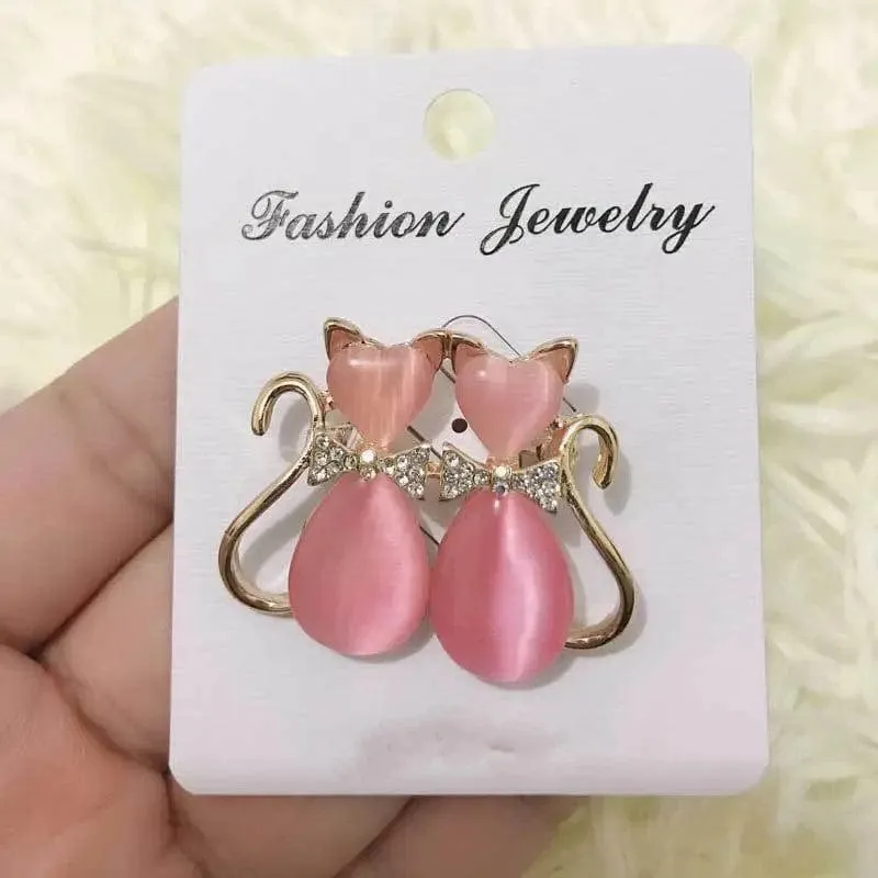🌟 Elegant Cat Brooch with Diamond Look - Purr-fectly Stylish 🌟