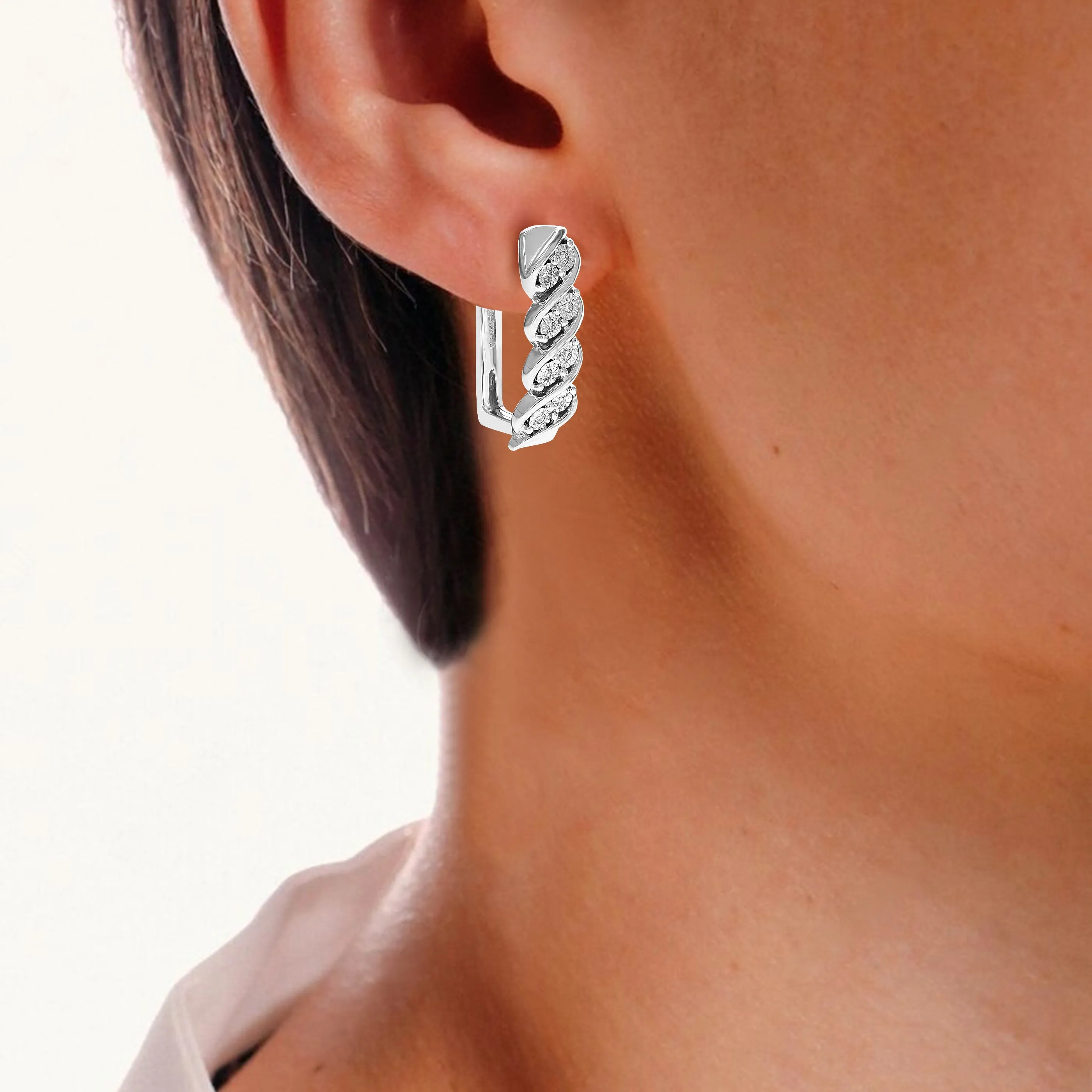 1/10 cttw Lab Grown Diamond Spiral Hoop Earrings in Sterling Silver