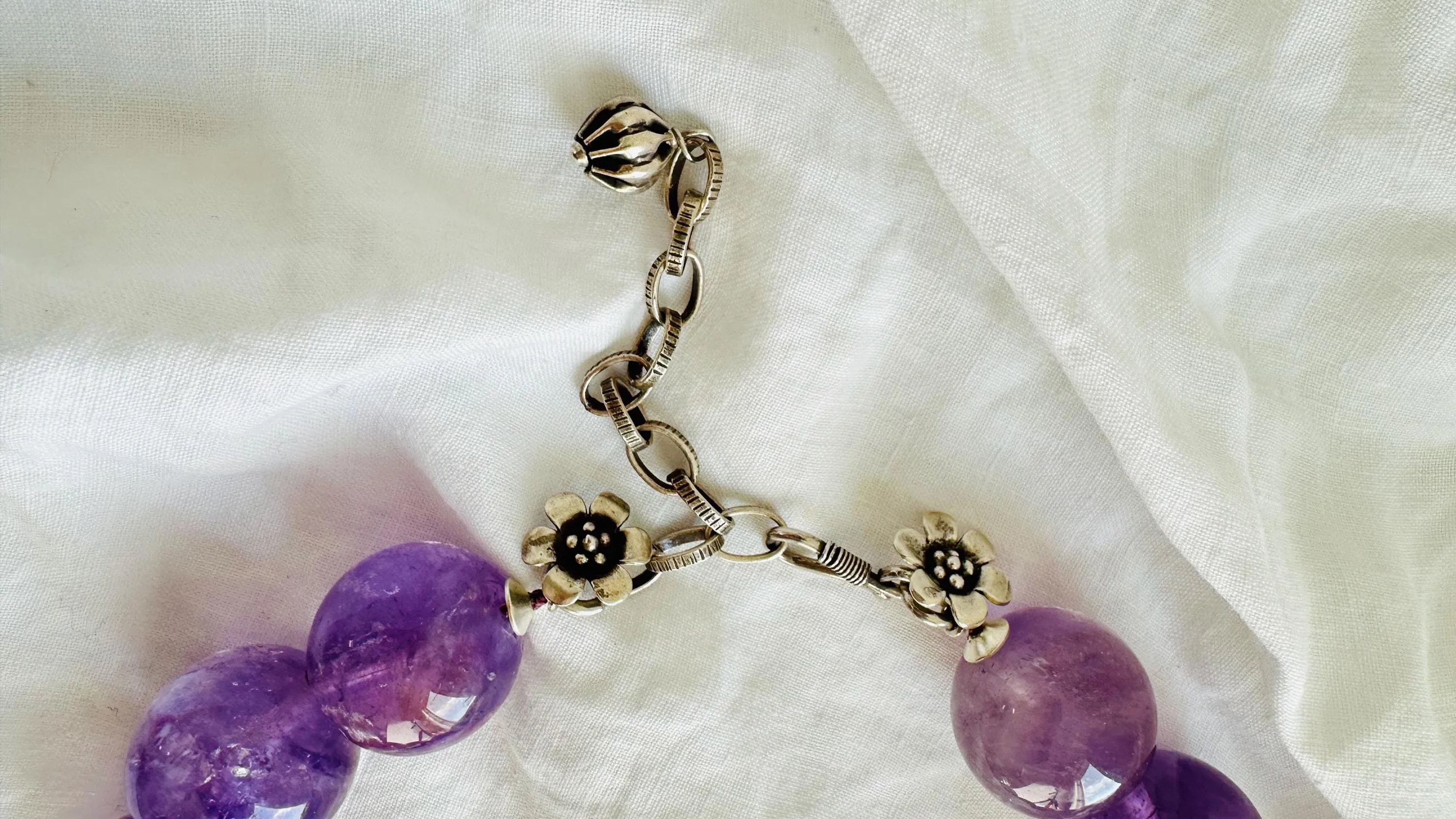 Amethyst & Silver Necklace. Sterling Silver. 2654