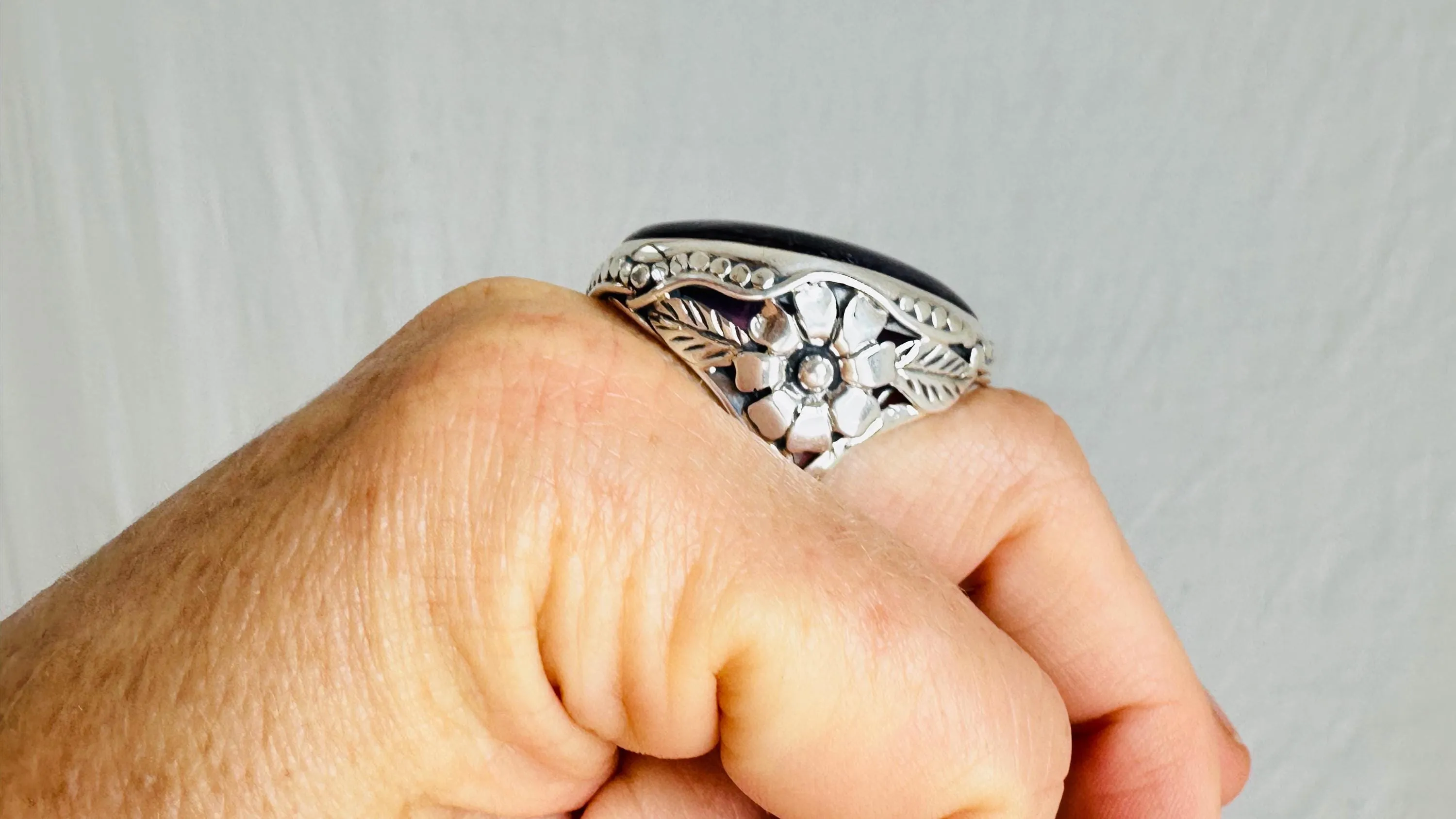 Amethyst Botanicals Ring. Handcrafted Sterling Silver Jewelry. Size 8. Stupendous Quality. 4135