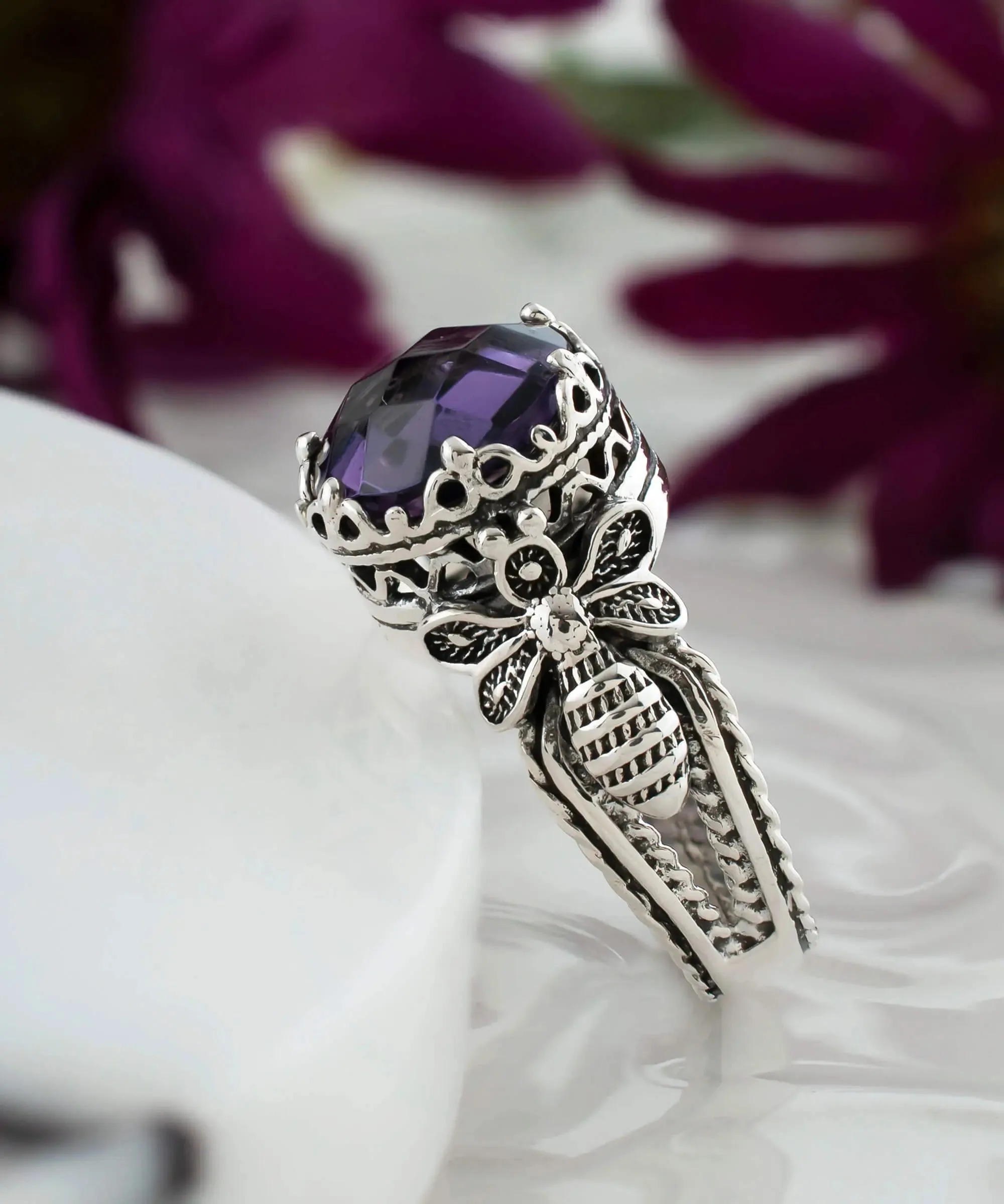 Bee Detailed Amethyst Gemstone Filigree Art Women Silver Cocktail Ring