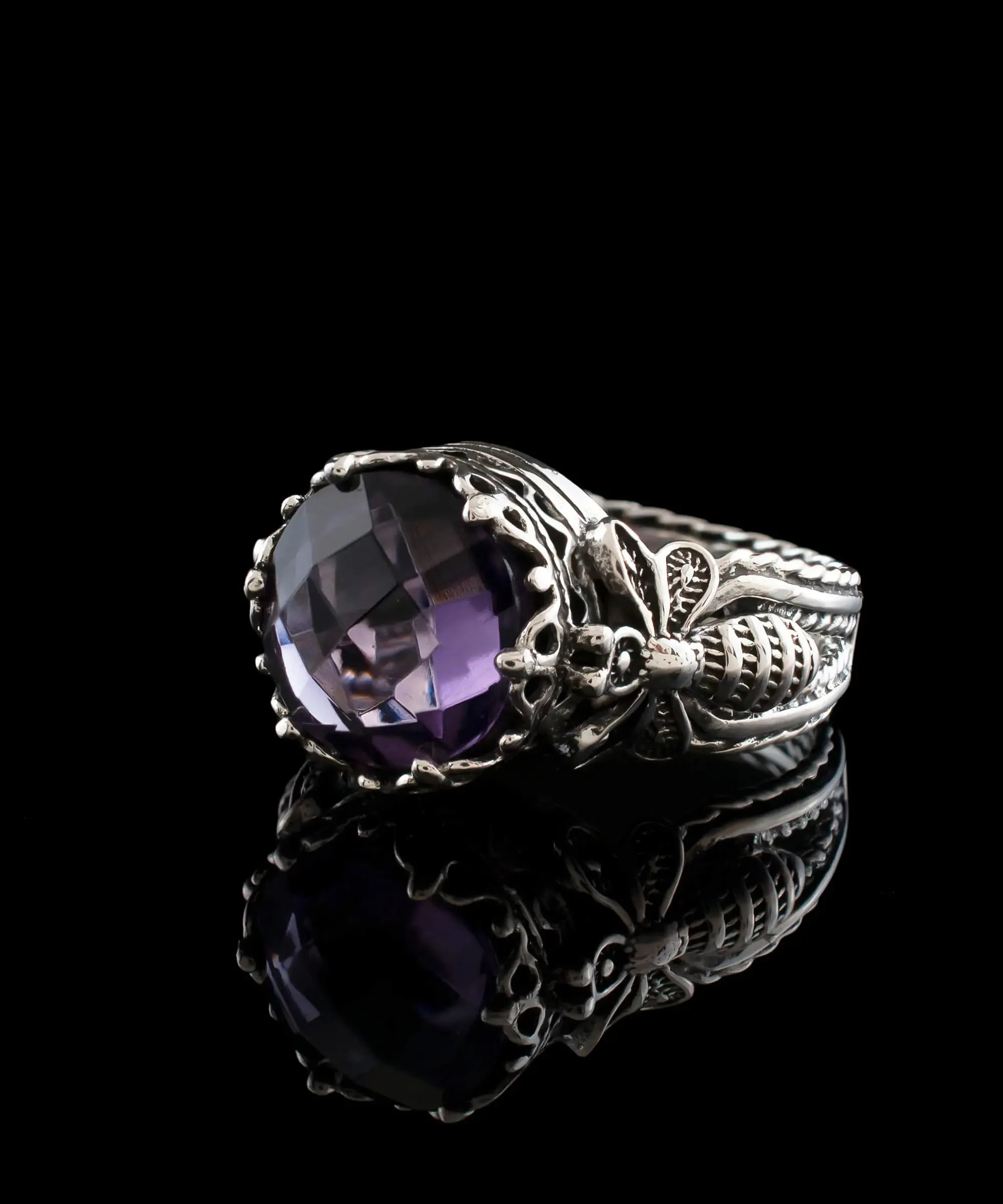 Bee Detailed Amethyst Gemstone Filigree Art Women Silver Cocktail Ring