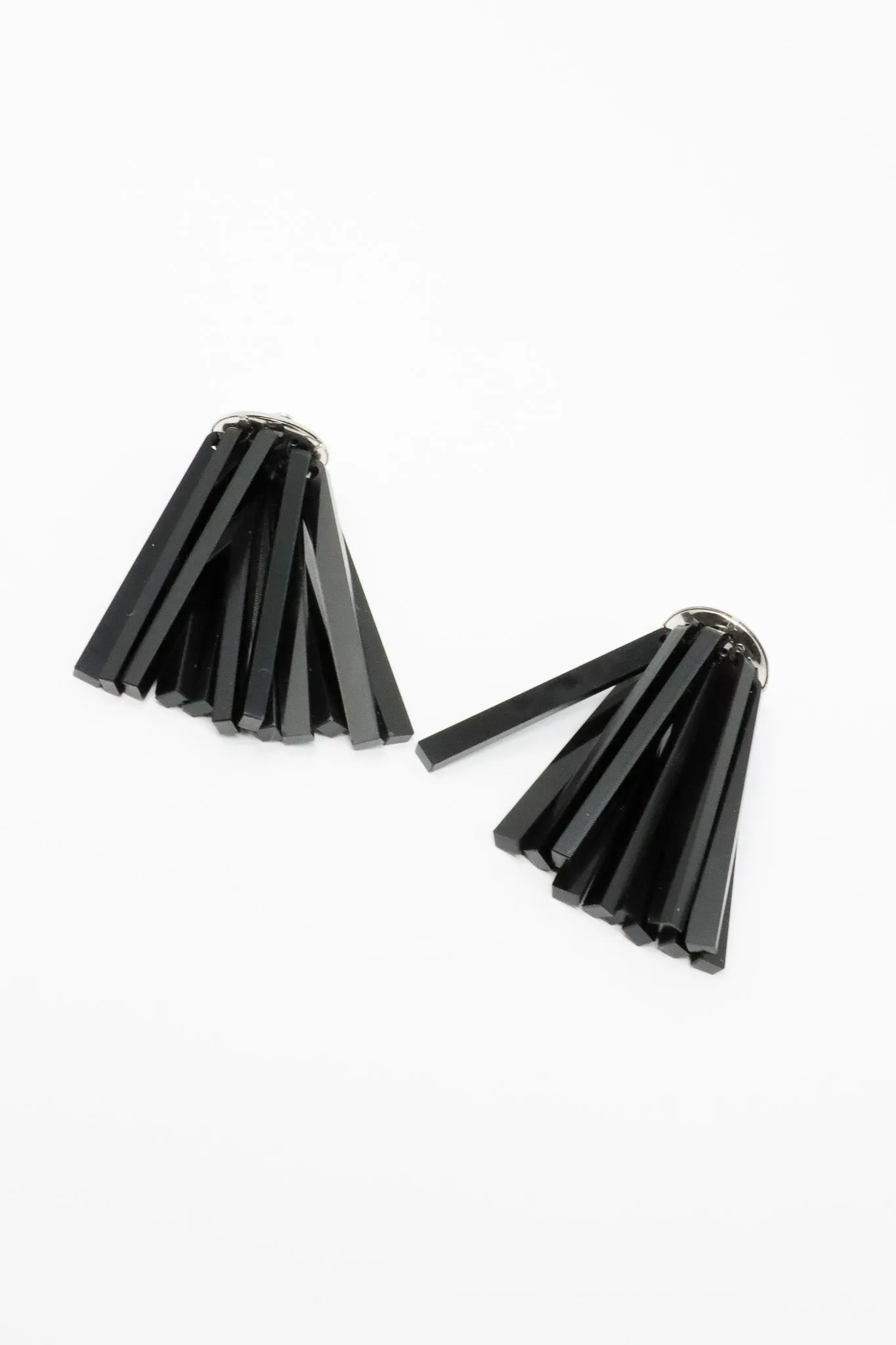 CENTOPERCENTOCASHEMIRE Spike Earrings (3 Colors)