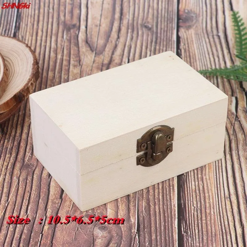 Chic Hexagonal Wooden Ring Stand - Stylish Jewelry Organizer for Couples