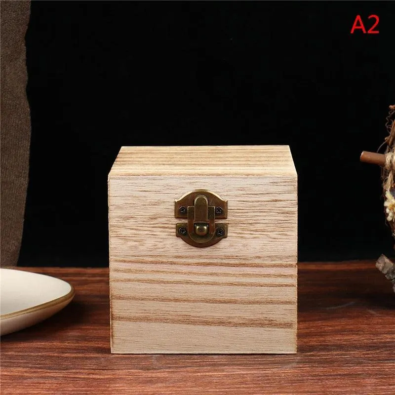 Chic Hexagonal Wooden Ring Stand - Stylish Jewelry Organizer for Couples