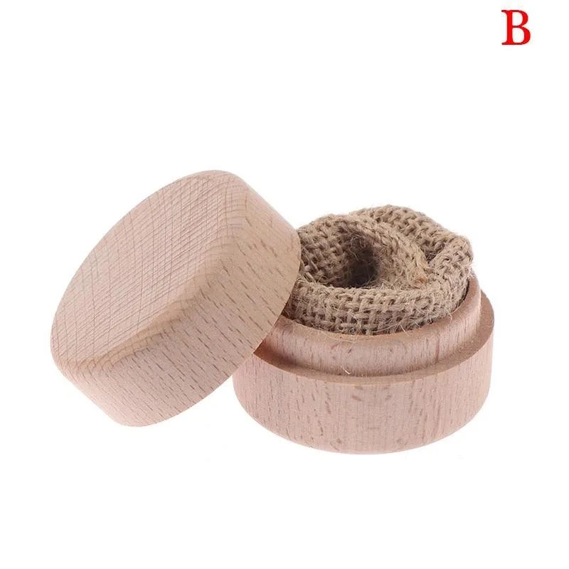 Chic Hexagonal Wooden Ring Stand - Stylish Jewelry Organizer for Couples