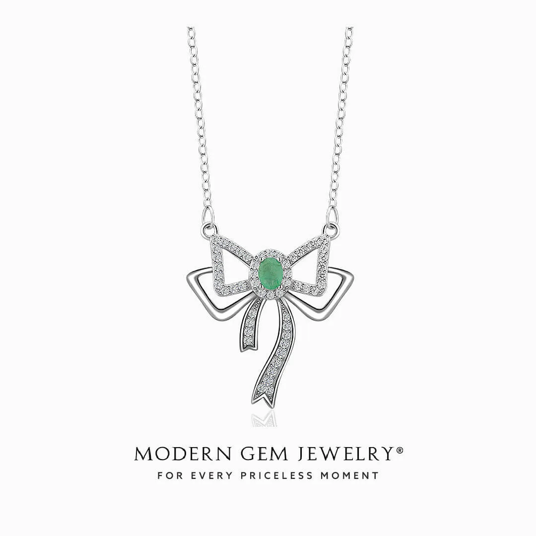Emerald and Diamond Necklace Ribbon Design