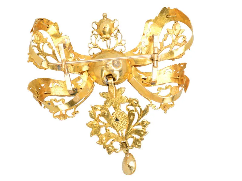 Grandeza - Emerald 18th C. Spanish Pendant Brooch