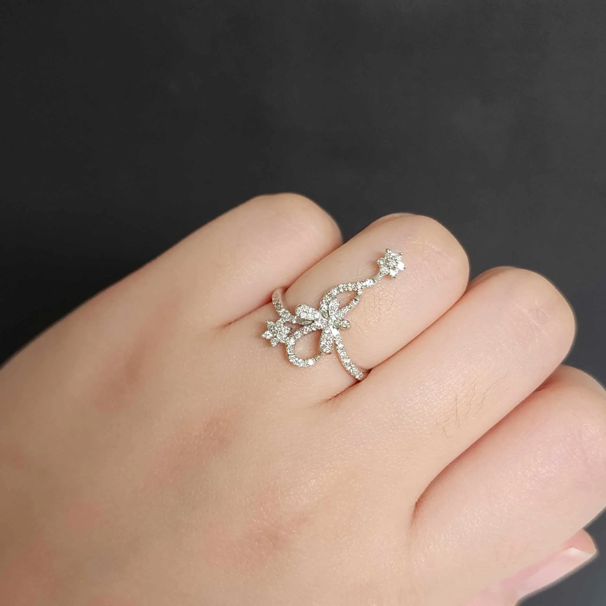 #LVNA2024 | Ribbon Star Diamond Jewelry Set 18kt
