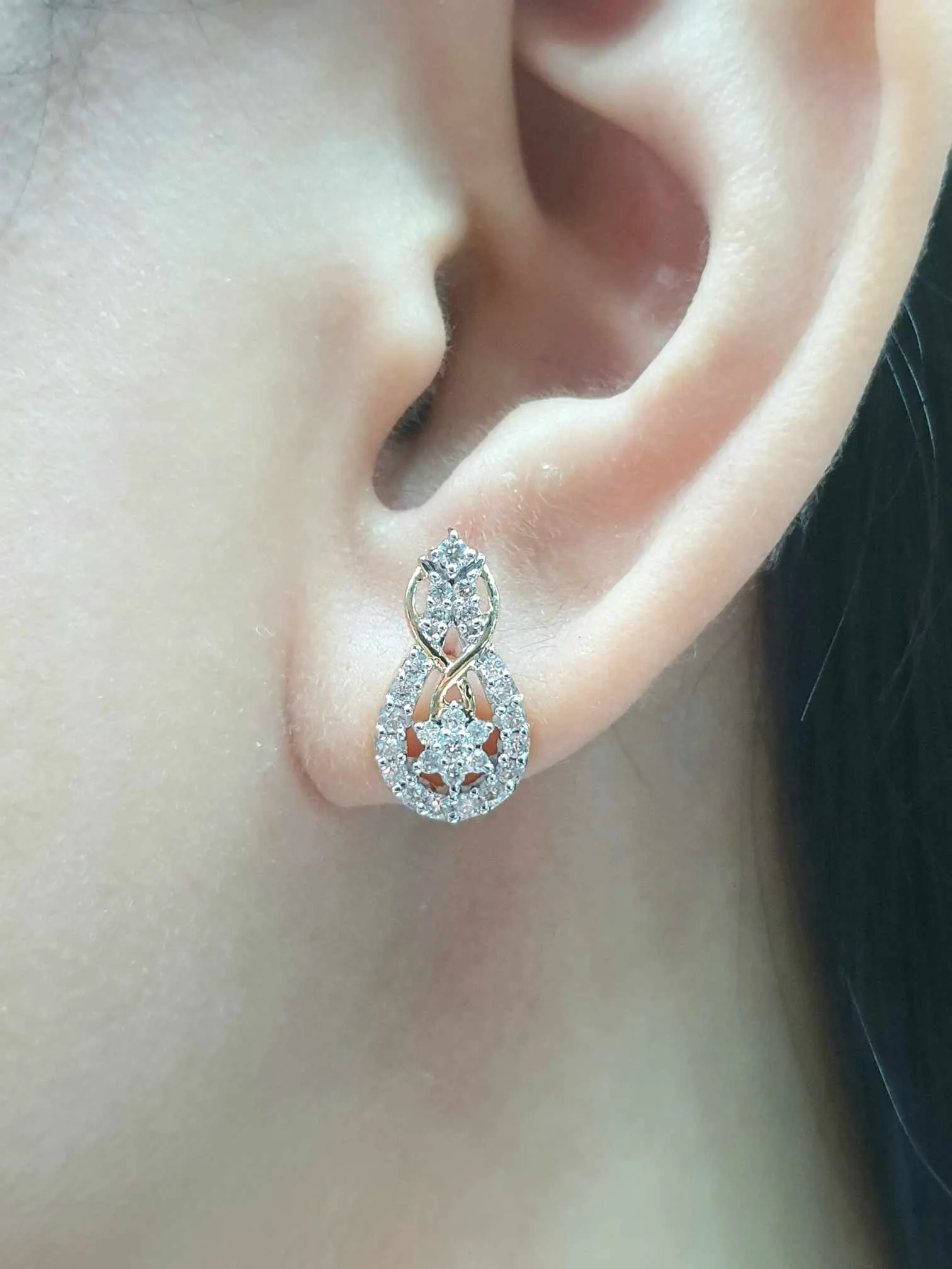 #LVNA2024 | Ribbon Star Diamond Jewelry Set 18kt