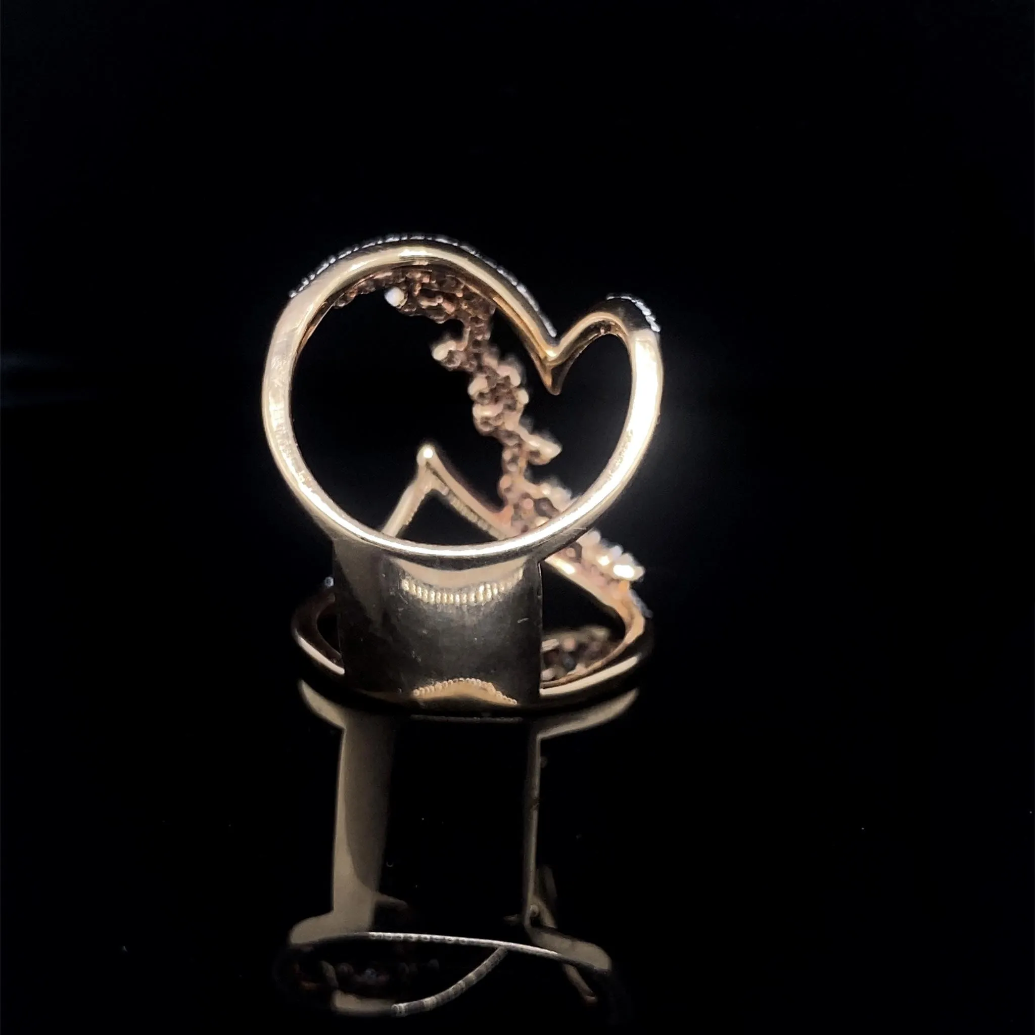 #LVNA2024 | Round Stack Cluster Paved Statement Diamond Ring 18kt