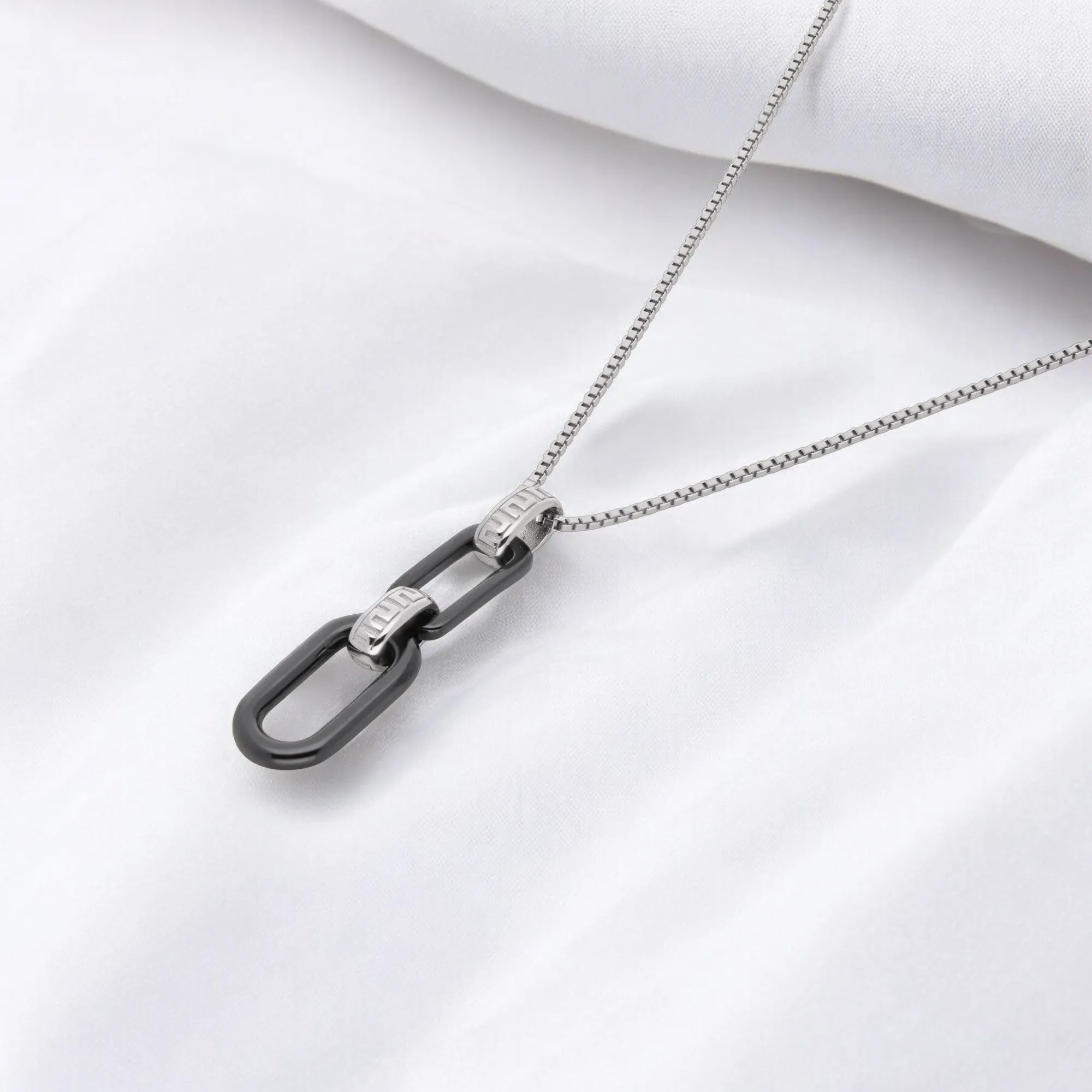 Midnight Silver Pendant | SKU : 0021130380, 0003523261