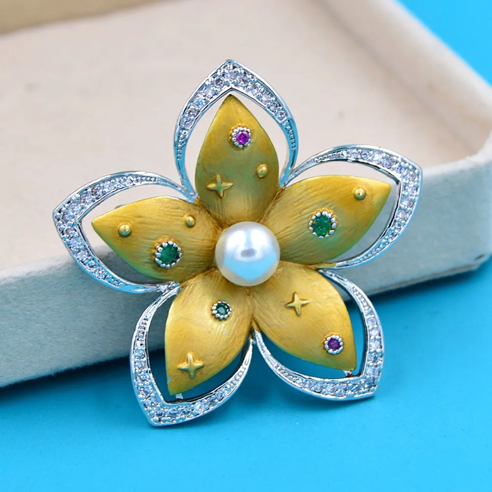 New Arrival Baroque Style Cubic Zirconia Flower Brooches For Women