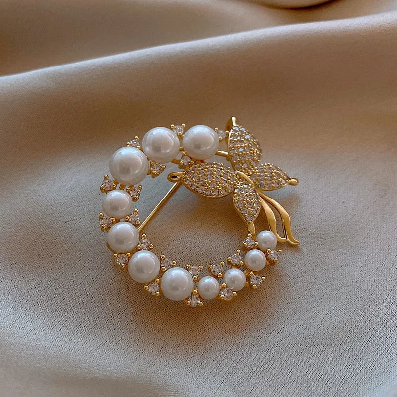 New Pearl and Rhinestone Circle Brooches for Women