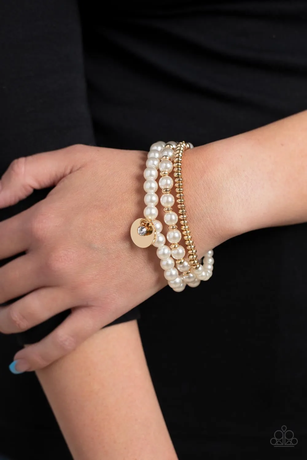 Paparazzi Pearly Professional - Gold  Bracelet P9RE-GDXX-373XX