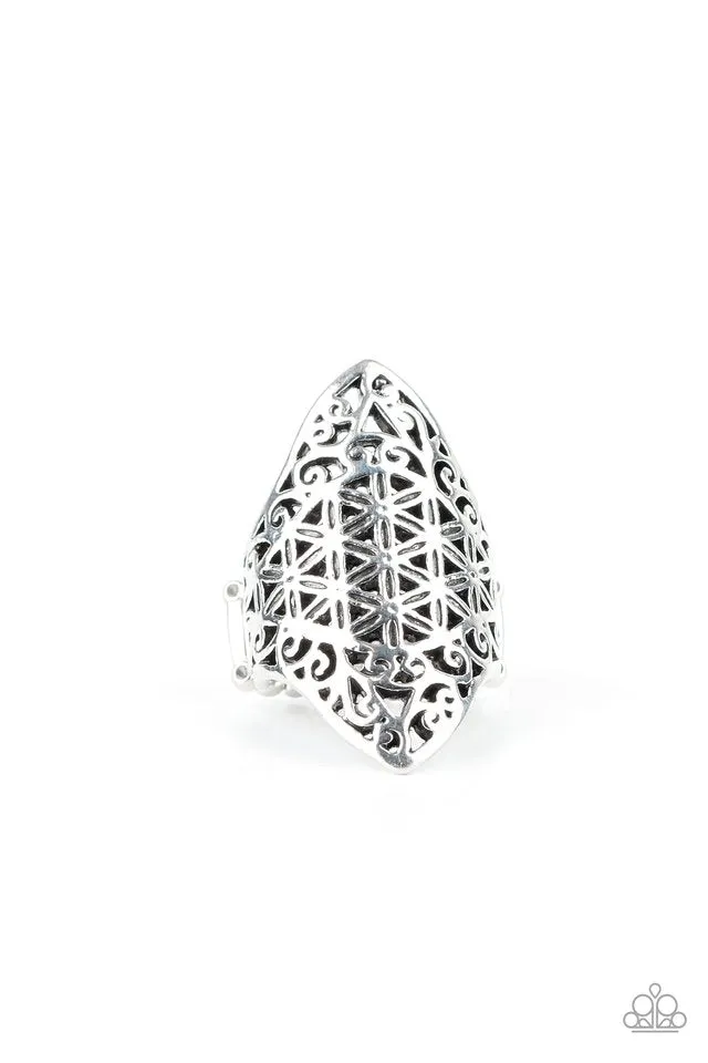 Paparazzi Ring ~ FRILL Ride - Silver