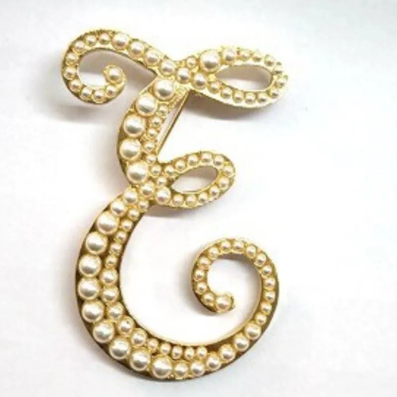 Precious Pearl Embedded Personalized A-Z Initial Letter Brooch Pins