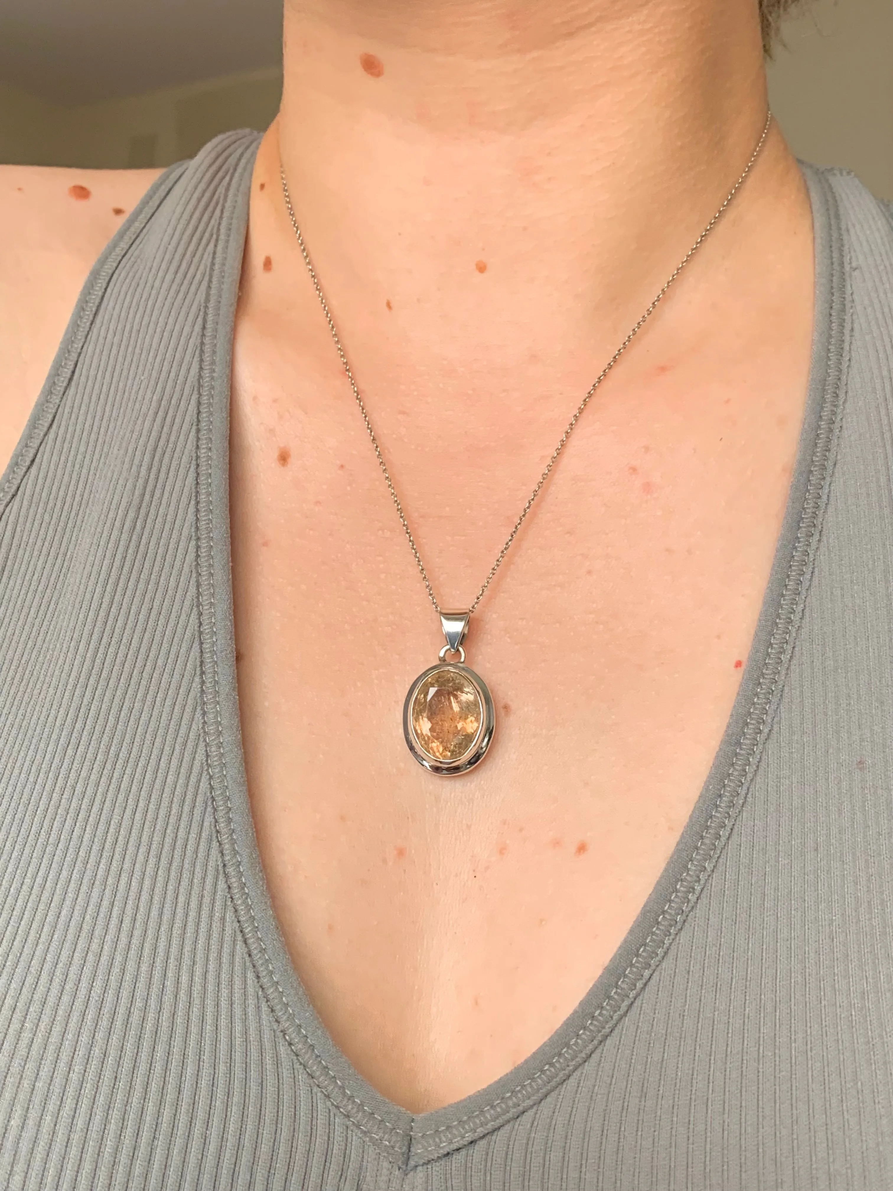 Sunstone Ansley Pendant - Faceted Oval