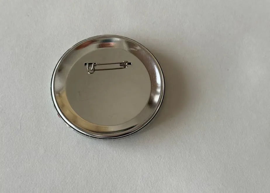 Sustainable flower brooch