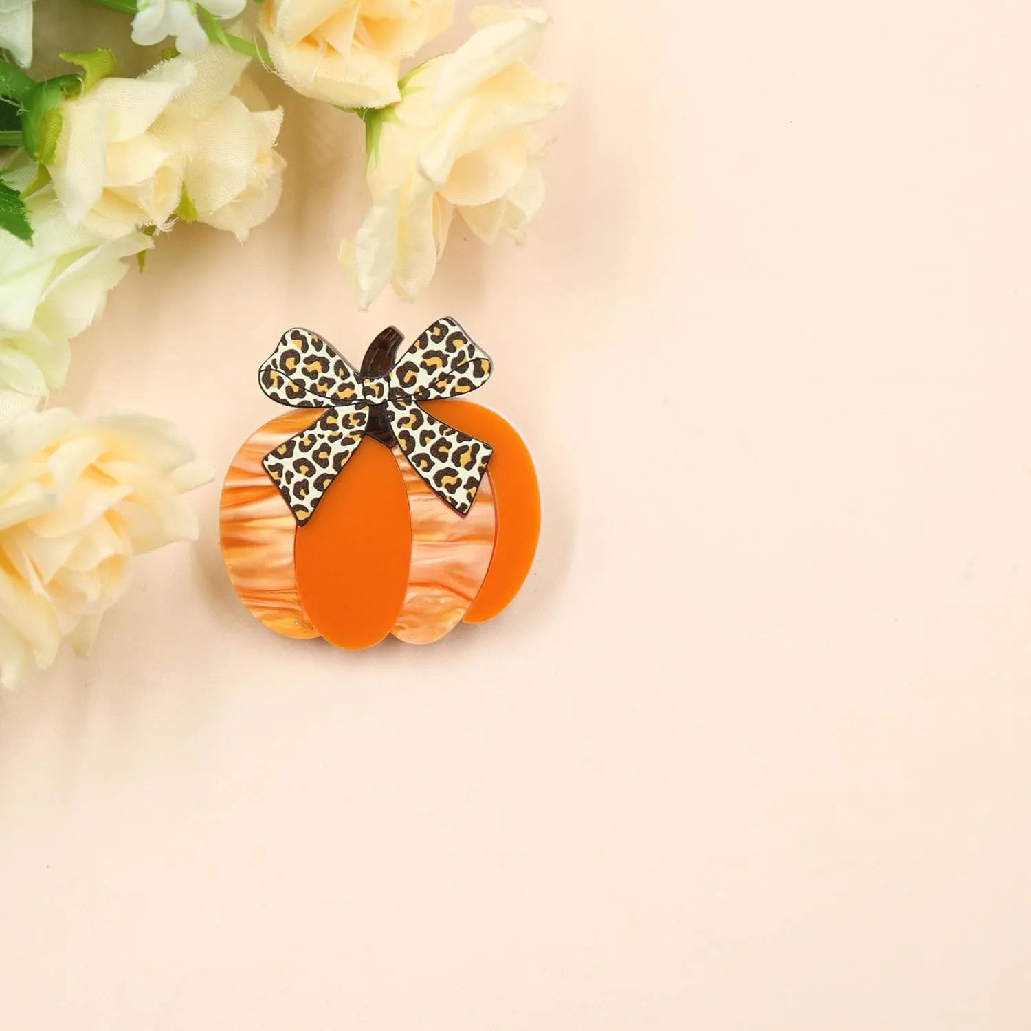 TINGKU Halloween Pins Spooky Skull Halloween Party Favors Cute Brooches for Backpack Horror Brooches Funny pins Acrylic Pins Pumpkin Brooches
