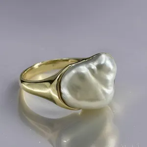 Unique Broome Large Keshi Pearl 9ct Gold Ring