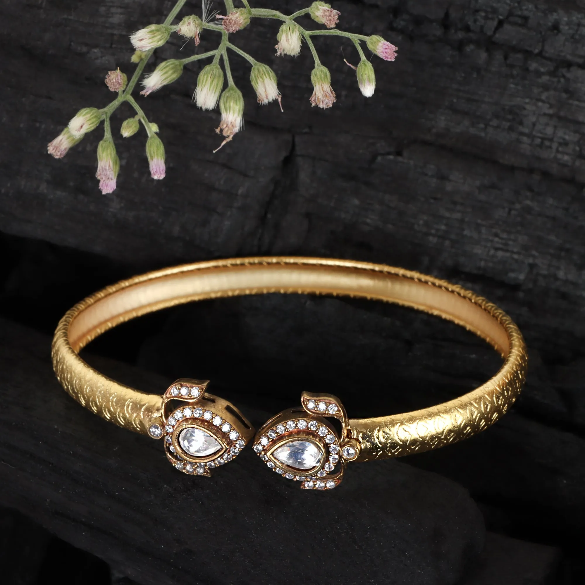 Victorian Openable Bracelet