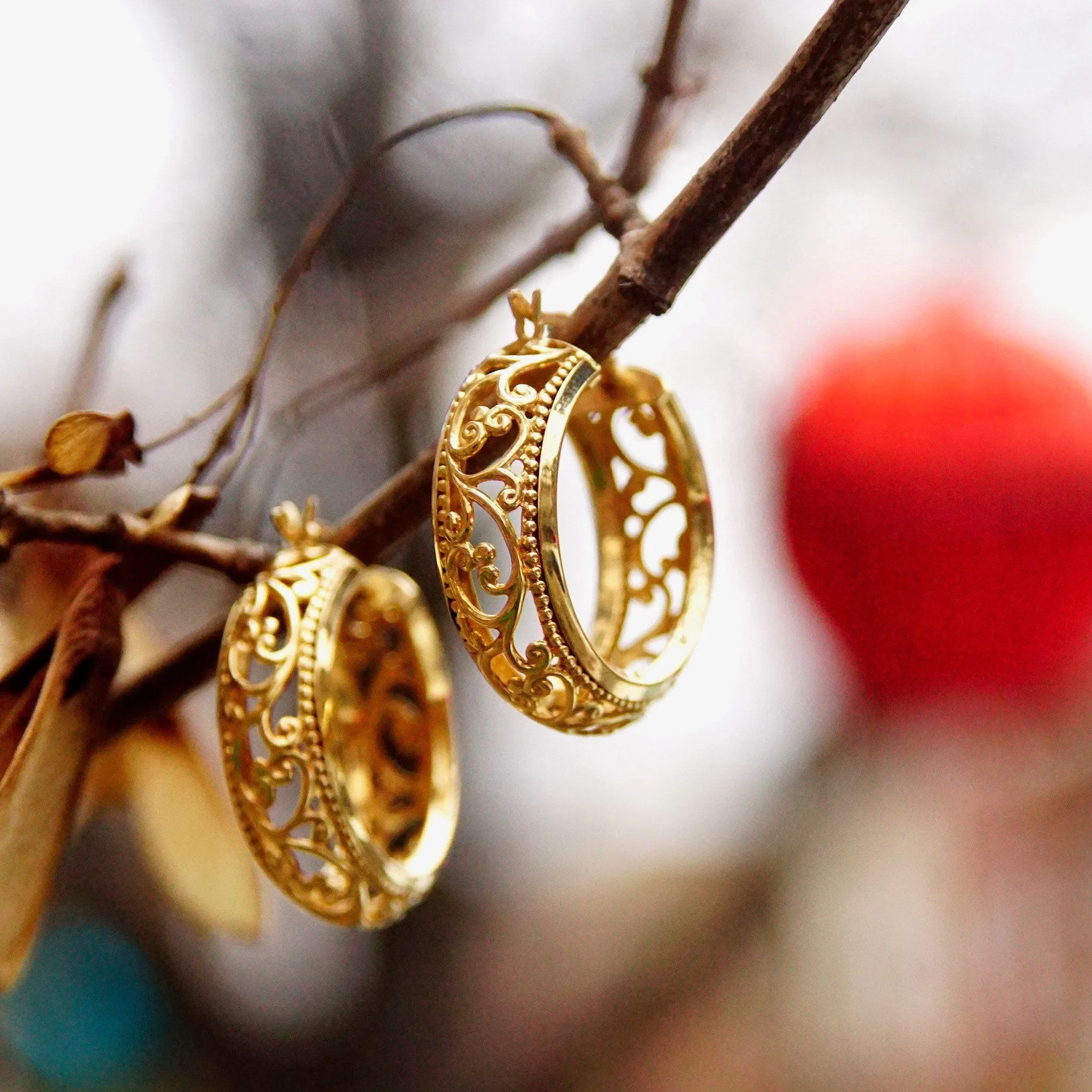 Vintage 14K Yellow Gold Filigree Hoop Earrings, Ornate Polished Hoops, 8mm Embellished Gold Hoops, 585 Jewelry, Elegant Gold Hoops, 28mm
